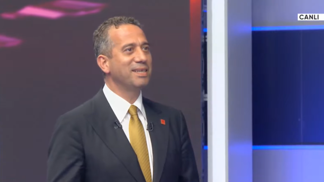 CHP'li Başarır uçaktaki o anı anlattı: "Karardan sonra Ömer Çelik başını öne eğip uçağı terk etti"