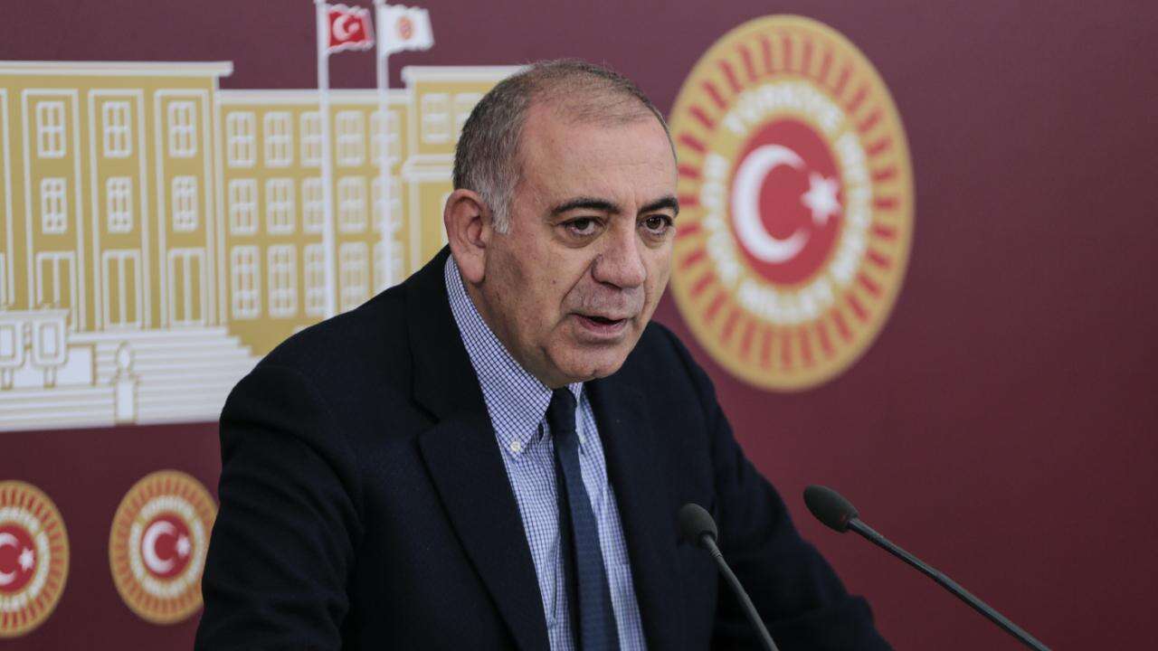 Kılıçdaroğlu'na yakın Gürsel Tekin kurultay için tarih açıkladı