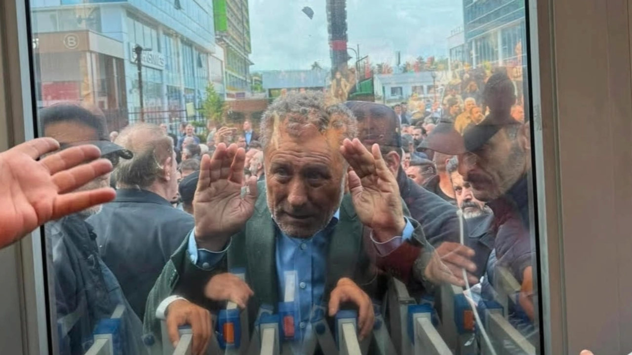 Halkevleri’nden Orhan Sarıbal’a 'işbirlikçilik' resti: 'Aramızda yeri yoktur!'