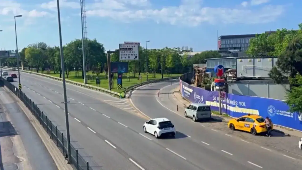 İstanbul’da bayramın ilk günü: Yollar boş!