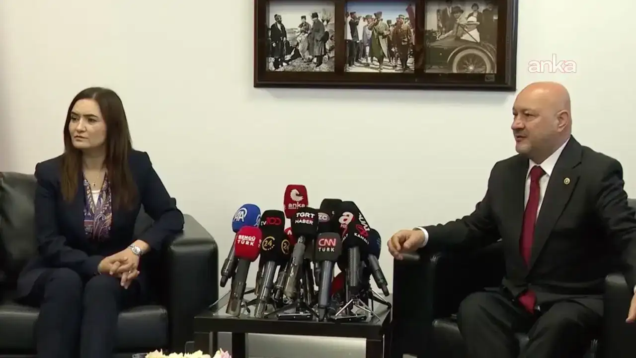 AK Parti’den CHP’ye bayram ziyareti: Sorunların çözümü için aynı masada oturabiliriz