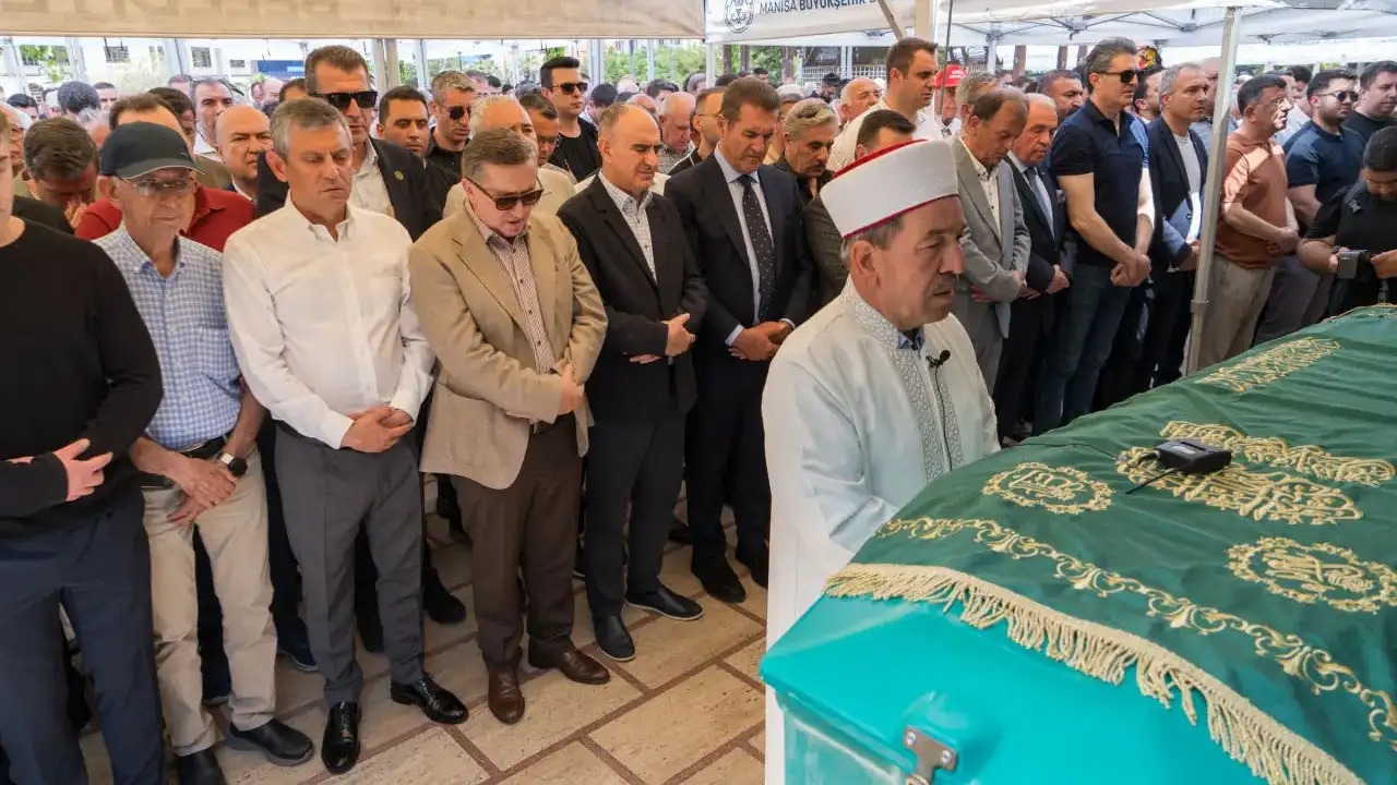 Özgür Özel'den amcası için son görev