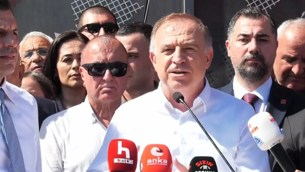 Zeybek geçmişteki transferleri işaret etti: "Saray, butlan yoluyla CHP'yi yanına çekmeye çalışıyor"
