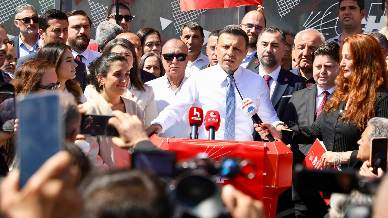 Özgür Çelik: "Bu mücadele bu toprakların ikinci kurtuluş mücadelesidir"