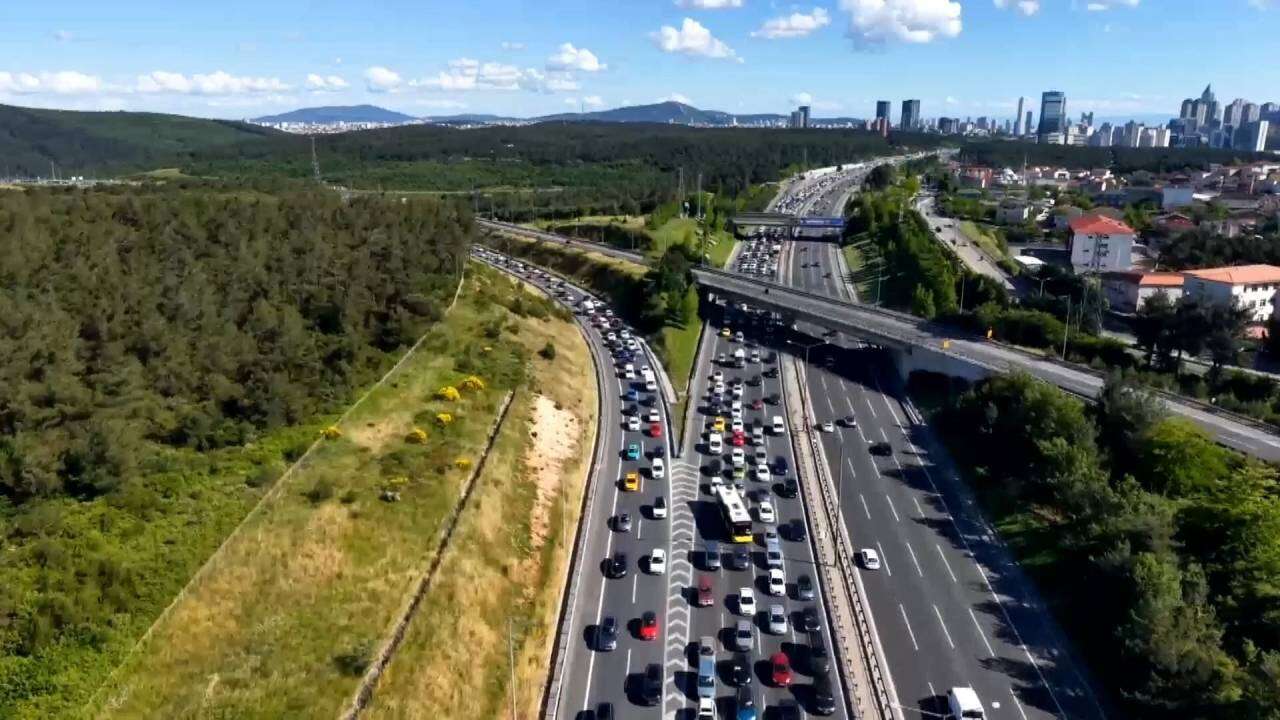 Tatil bitiyor: İstanbul'a dönüş çilesi başladı!
