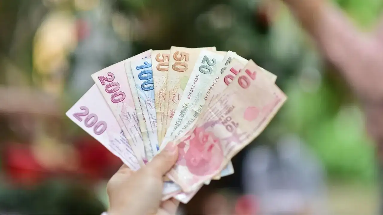 Yarış kızıştı, rakamlar değişti: İşte banka banka sıfır faizli krediler