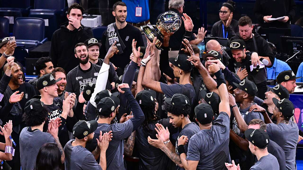 San Antonio Spurs 12 yıl sonra finale çıktı