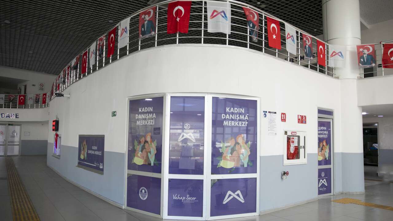 Mersin'de kadınlara güvenli destek ağı: 4 ayda 842 kişi yararlandı