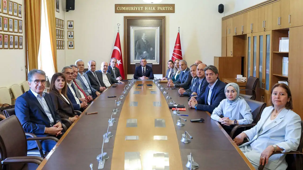 Özgür Özel yol haritasını çizdi