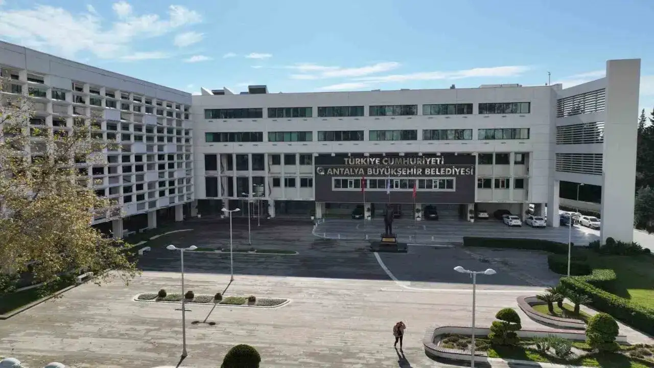 Antalya Büyükşehir Belediyesi'ne yeni operasyon