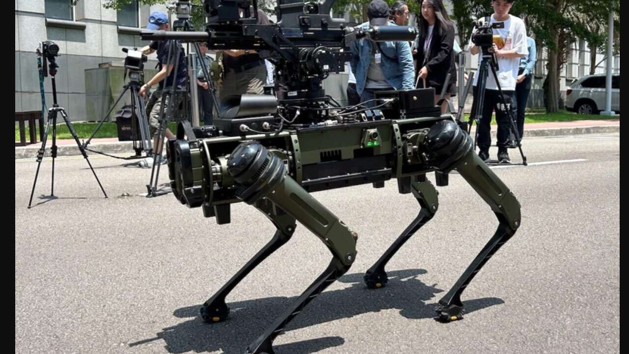 Filmlerdeki silahlı robot köpekler gerçek oldu