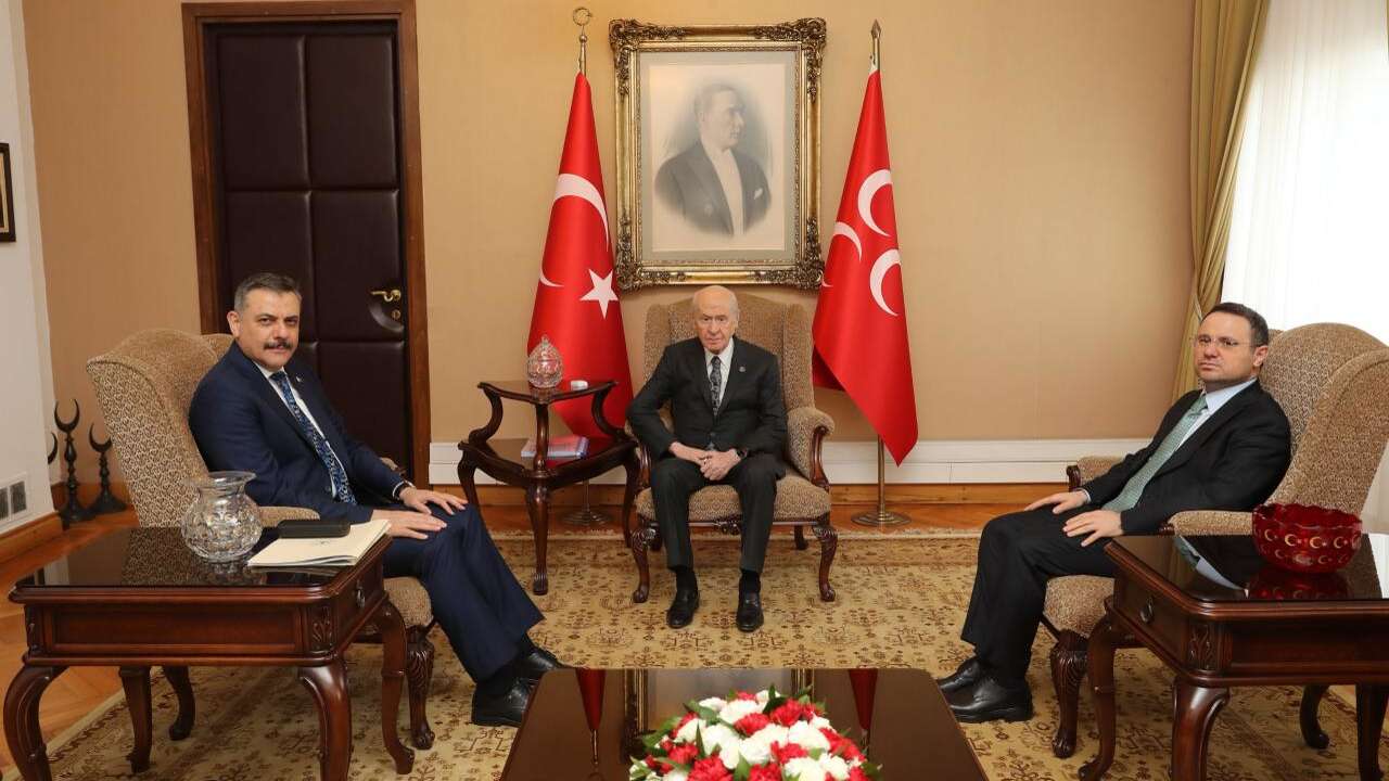 Akın Gürlek ve Mustafa Çiftçi, Devlet Bahçeli'yi ziyaret etti