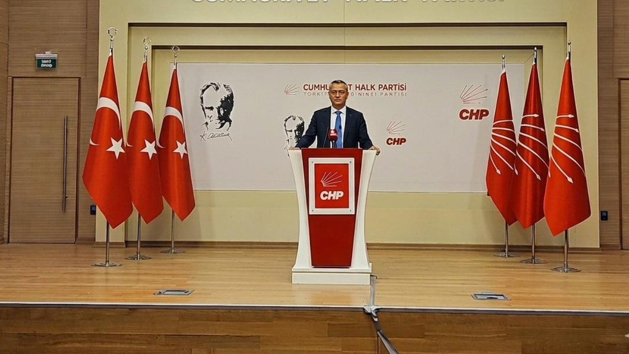 Butlanla atanan Müslim Sarı Kılıçdaroğlu'nun ekibini açıkladı