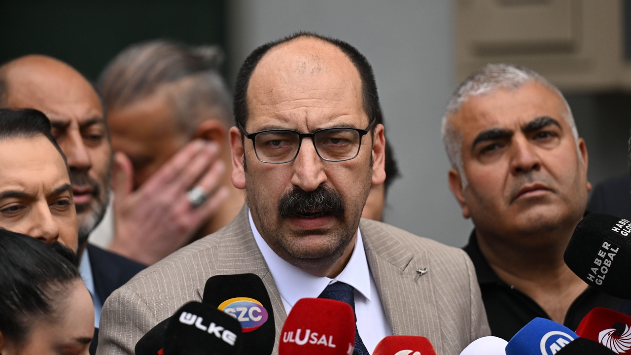 Kılıçdaroğlu'nun basın danışmanı Atakan Sönmez'den 'zimmet' iddiasına yanıt: 'Suç olsaydı savcılığa verirlerdi'
