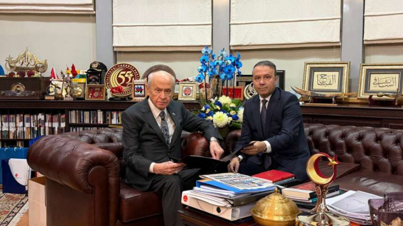 Bahçeli'den CHP'ye 'itidal' çağrısı: 'Paralel liderlik toplumsal istikrarı bozar'