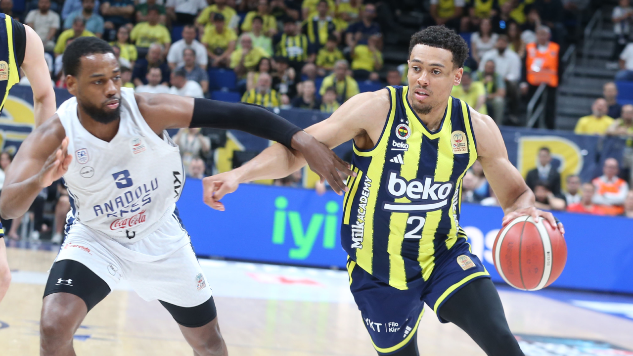 Fenerbahçe Beko final kapısını araladı