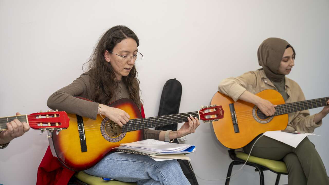 Büyükşehirin ücretsiz müzik kursları yeni yetenekler yetiştiriyor