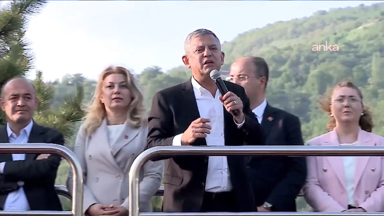 Özgür Özel'den 'taşıma seçmen' iddiası: 'Dışarıdan 550 kişi getirdiler'