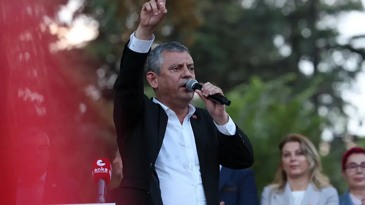 Çorum'da Alevi Çalıştayı: Kılıçdaroğlu değil Özel çağrıldı, halka seslendi: Rızalık almaya geldim