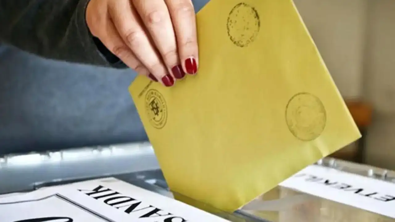 3 ilde seçim: Yurttaşlar oy vermeye başladı