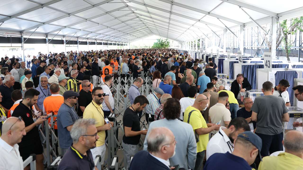 Fenerbahçe'de başkan belirleniyor: Oy verme işlemi başladı, 