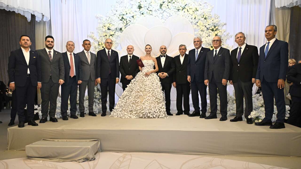 Dervişoğlu’ndan Hacıosmanoğlu’na: Milli Takım'ın şampiyonluk