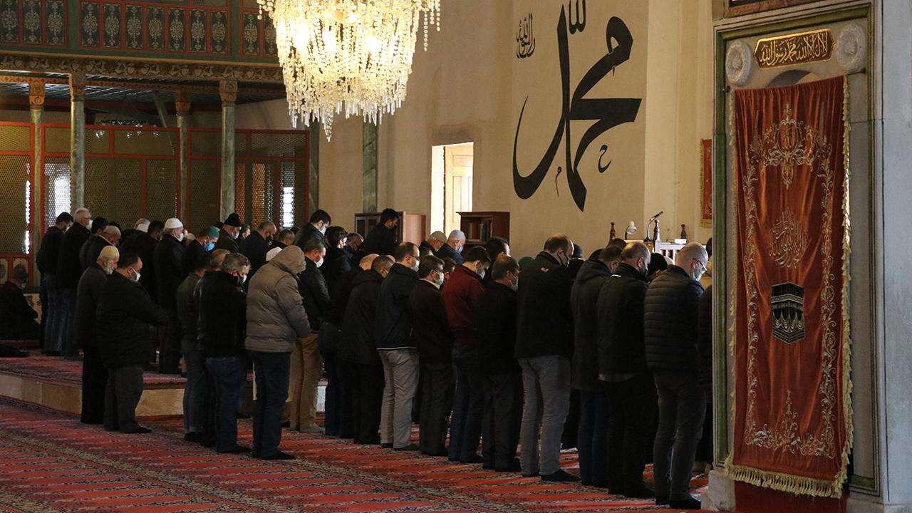 Camide maç yayını müftülük tarafından iptal edildi: Dünya ku