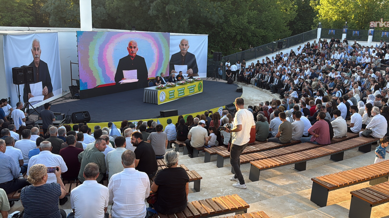 DEM Parti duyurdu: Dört ilde Öcalan’a “özgürlük” m