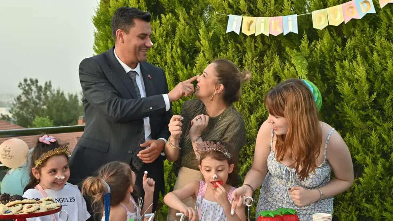 Eşi Nurcan Zeyrek anlattı: Ferdi Zeyrek ölmedi o, elinden tu