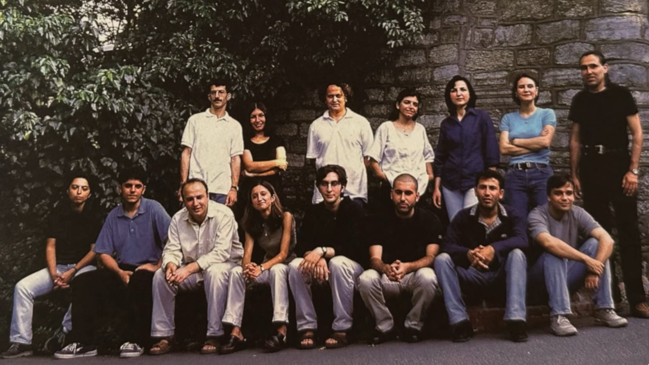 'Kardeş Türküler: 30 Yılın Öyküsü' belgeseli izley