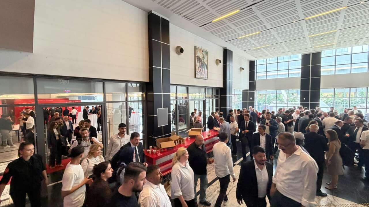 Kılıçdaroğlu CHP'si: Nuray Başaran Genel Merkez'de