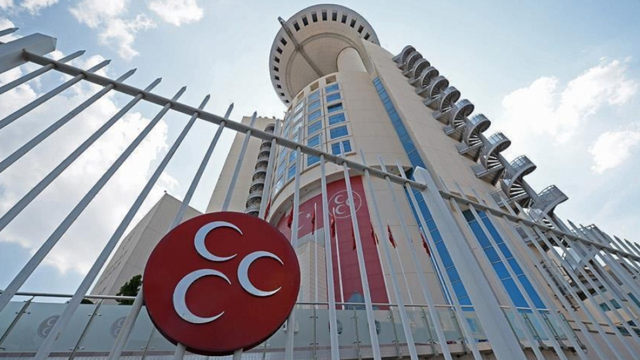 MHP'de revizyon sürüyor: Bir il teşkilatı daha feshedildi