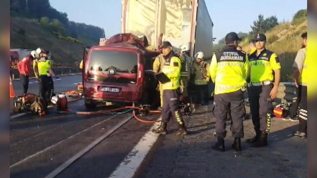 Kuzey Marmara'da kaza: 1'i bebek 3 kişi öldü!