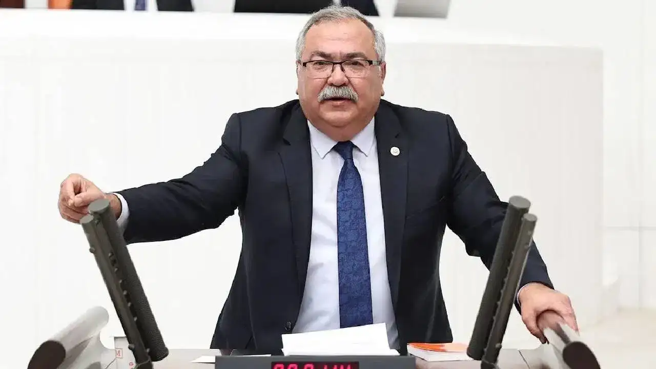 ‘CHP’li vekiller yeni partiye geçecek’ iddiasına C