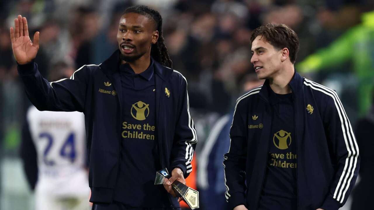 Galatasaray ve Fenerbahçe'nin transfer hedefi o: Kimi seçecek?