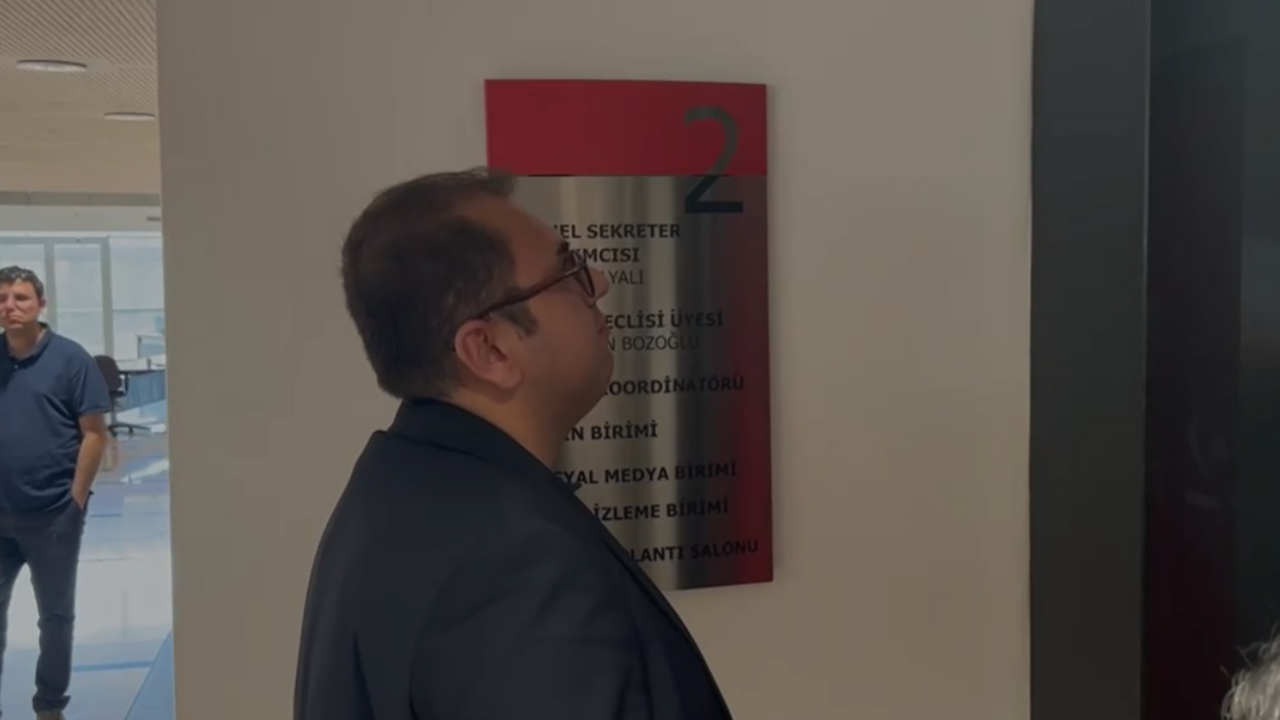 CHP Genel Merkezi'ndeki gazetecilere çirkin iftira