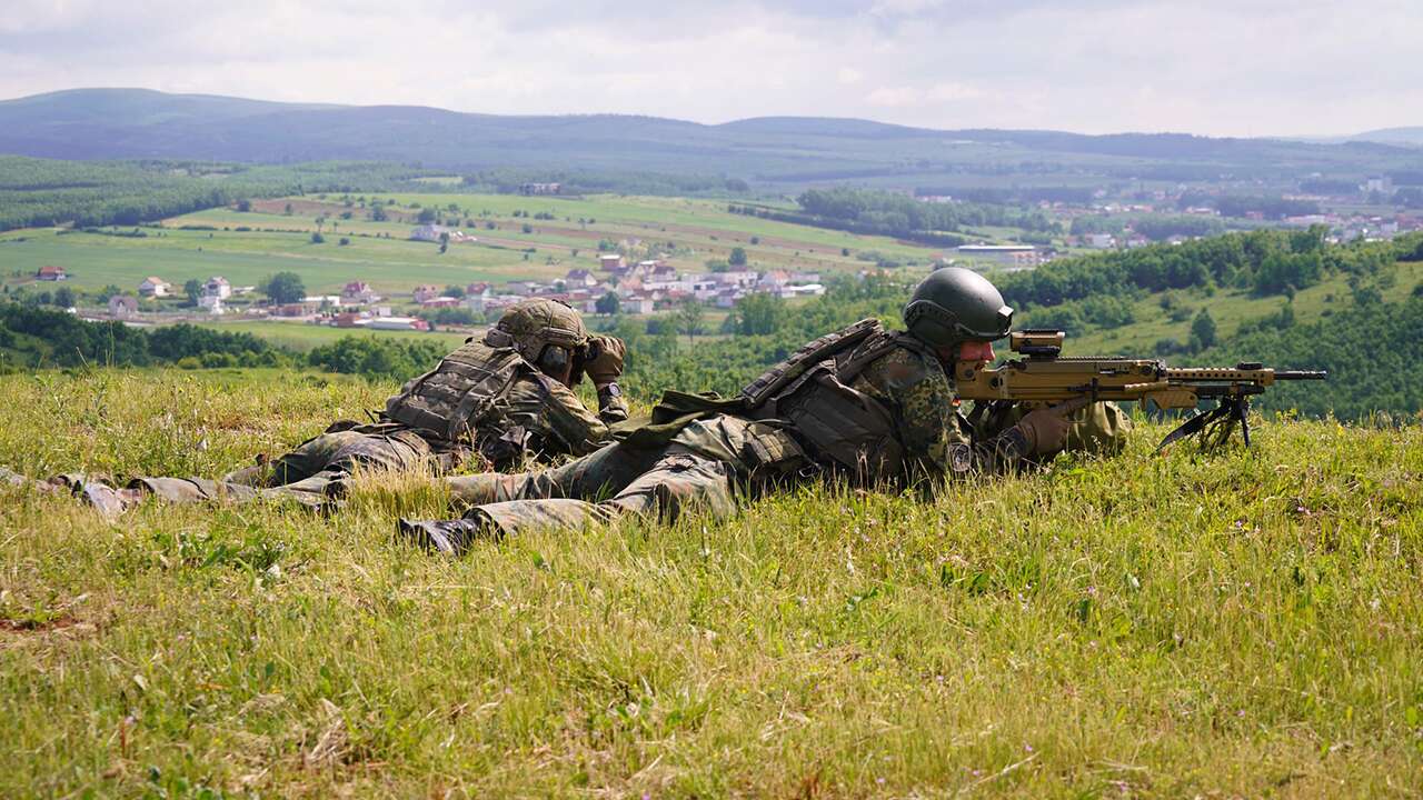 NATO, Kosova'daki asker sayısını azaltacak