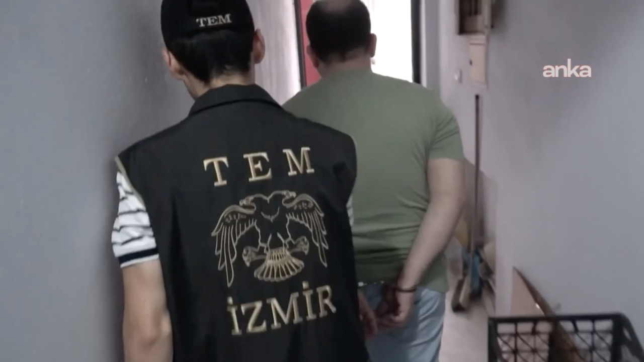 İzmir merkezli 12 İlde FETÖ operasyonu: 41 şüpheli tutuklandı