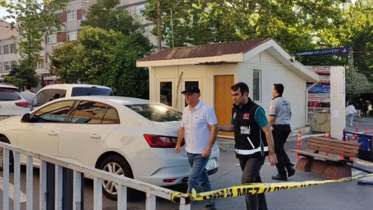Beylikdüzü Belediyesi'ne operasyon