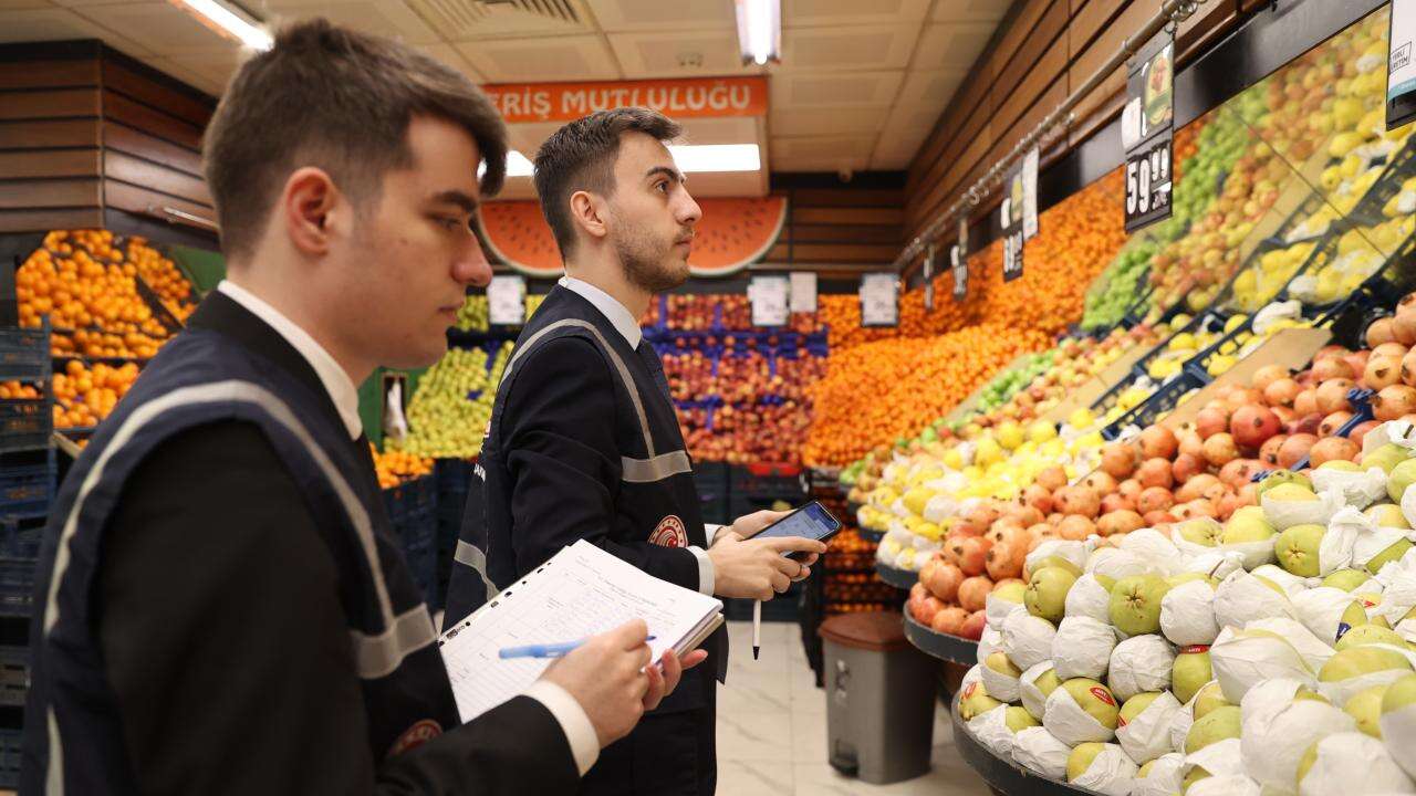 Ticaret Bakanlığı marketlere ceza kesti: Fahiş fiyat artışı...