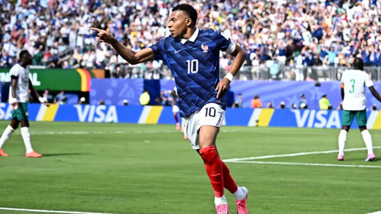 Fransa, Senegal karşısında hata yapmadı: Mbappe ve Barcola sahne aldı