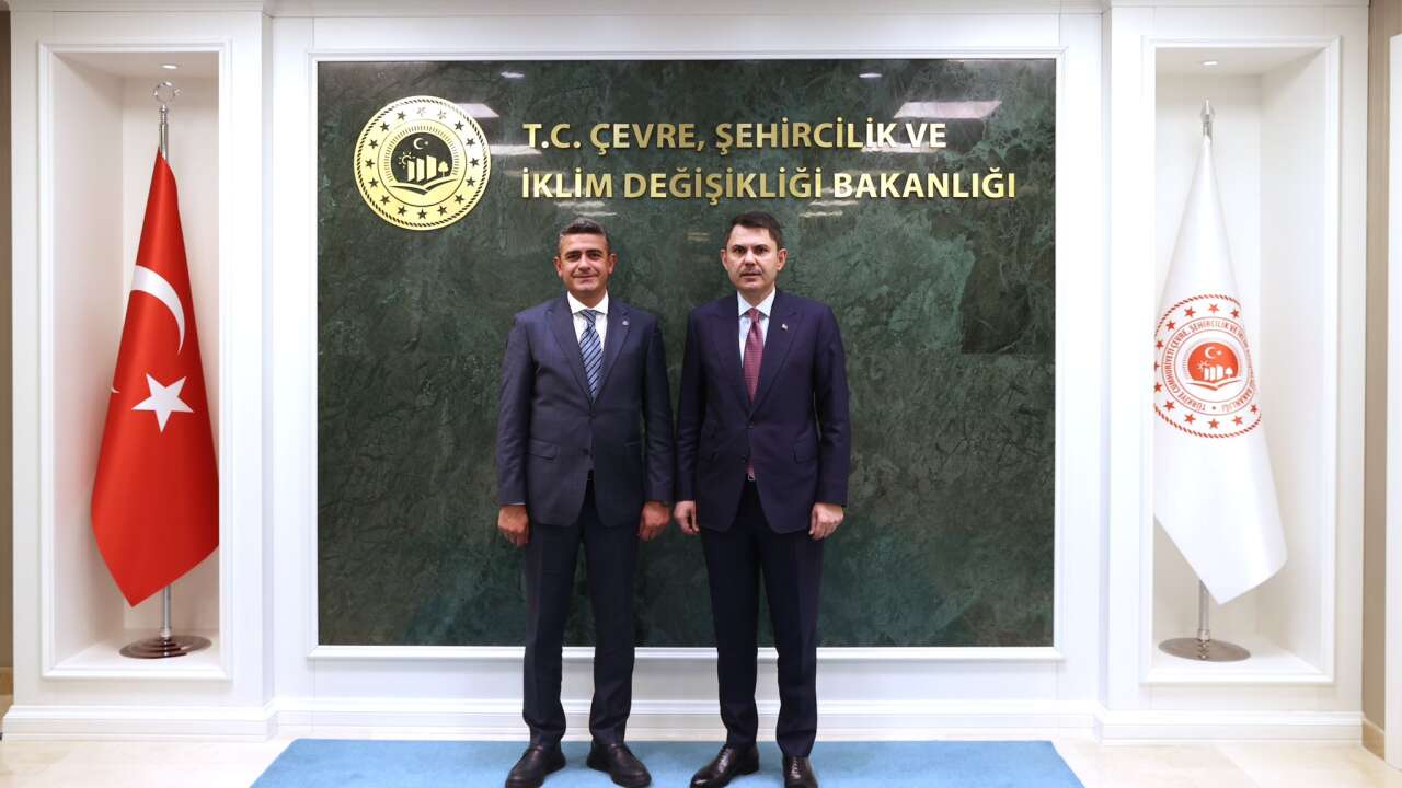 CHP'li iki belediye başkanı Murat Kurum ile görüştü: Çalışmalarımızı sürdüreceğiz...