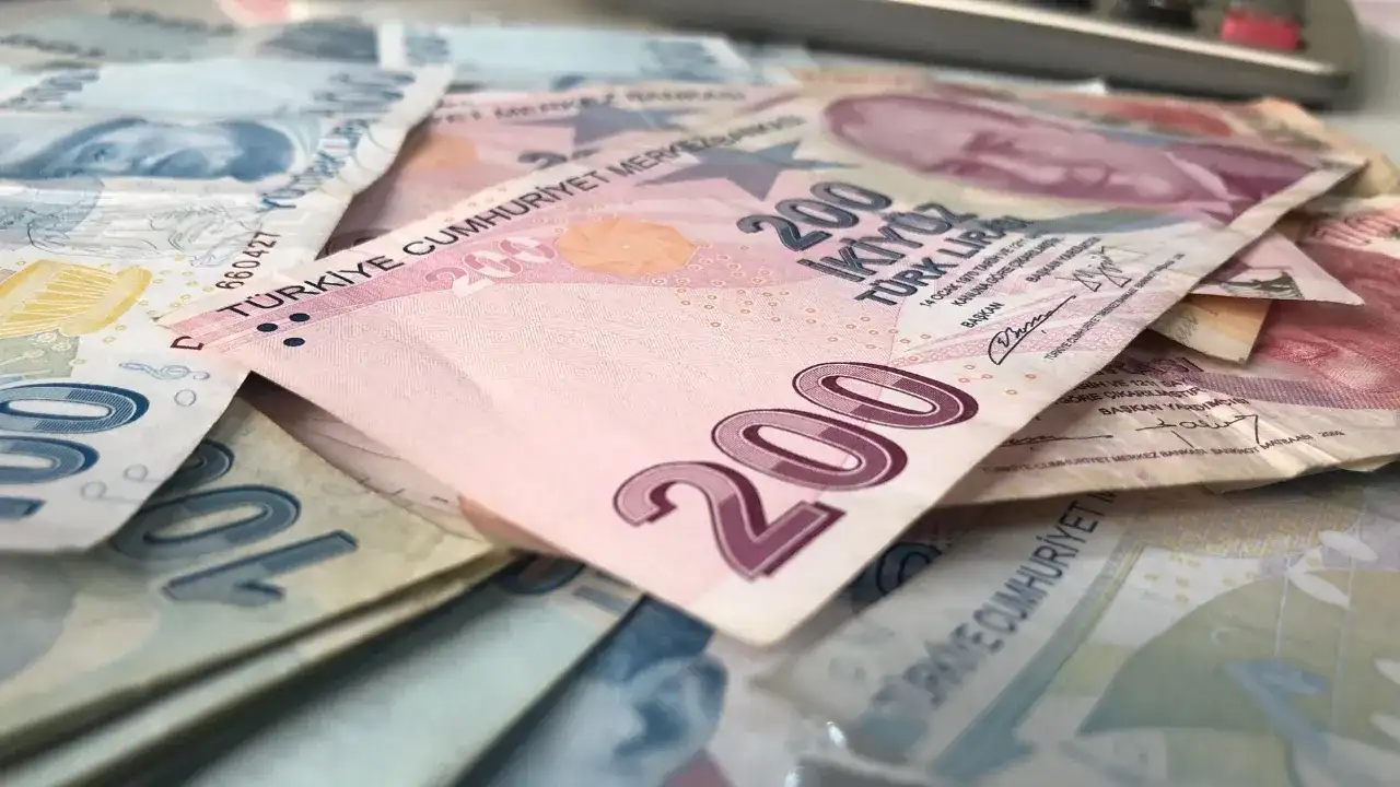 Rakam belli oldu: Emekli maaşları için yeni hesap ortaya çıktı!