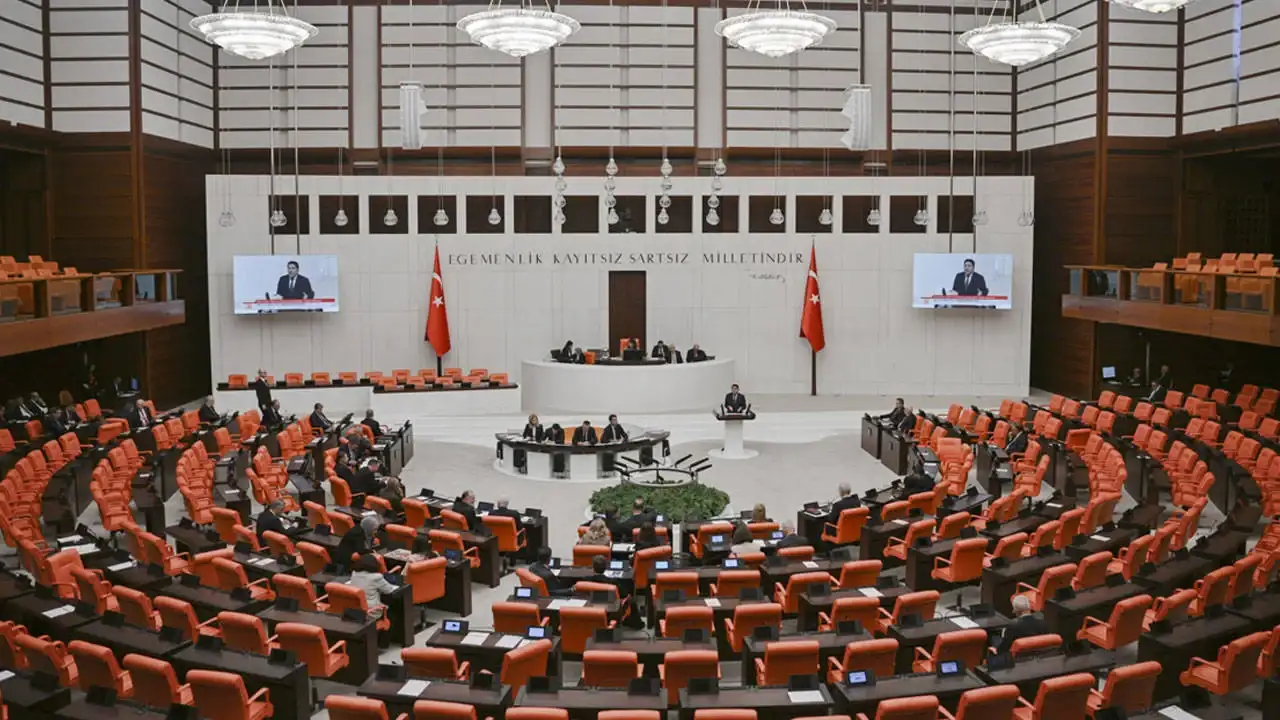 Meclis’te emniyet, basın ve taksi düzenlemesi