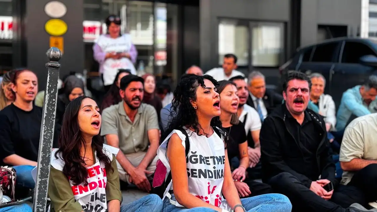 Öğretmenlerin açlık grevi 4. günde: Her gün biraz daha zorlaşıyor!