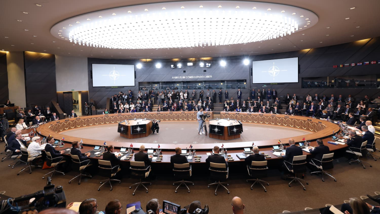 ABD, NATO'ya sert çıktı: Avrupa'daki varlığımızı gözden geçireceğiz