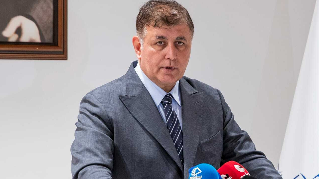 İzmir Büyükşehir Belediye Başkanı Cemil Tugay, CHP'den istifa etti!