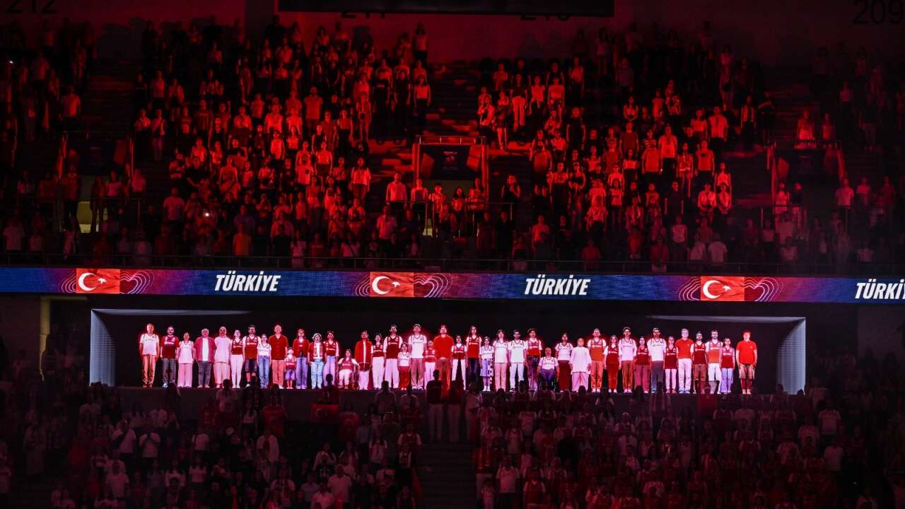 Vodafone’dan Filenin Sultanları’na 5G destekli hologram tribün