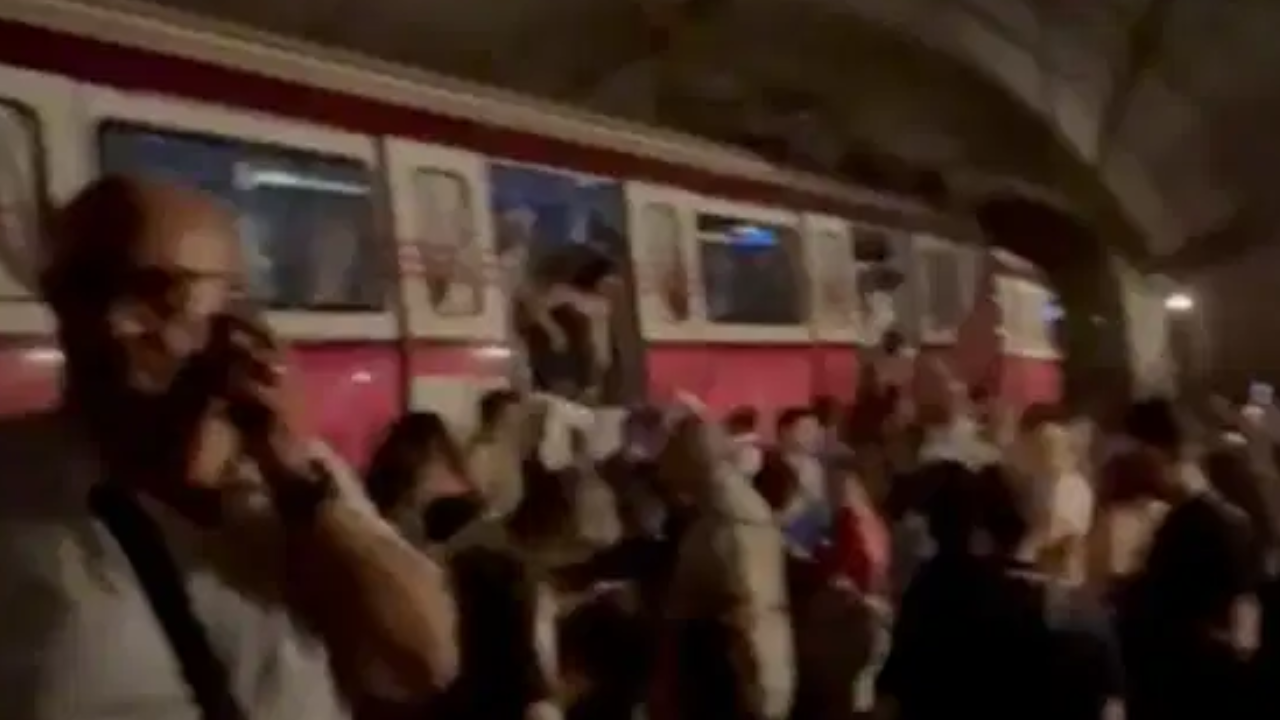 Kadıköy-Sabiha Gökçen Havalimanı Hattı'nda metro raydan çıktı
