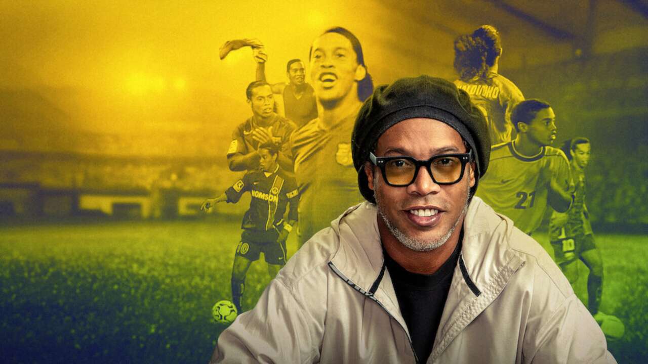 11 yıl önce futbolu bırakmıştı: Ronaldinho geri dönüyor!